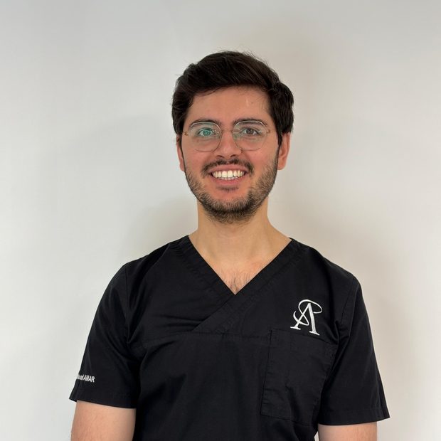 Portrait de Dr Nathanael Amar, cabinet dentaire Smile Act